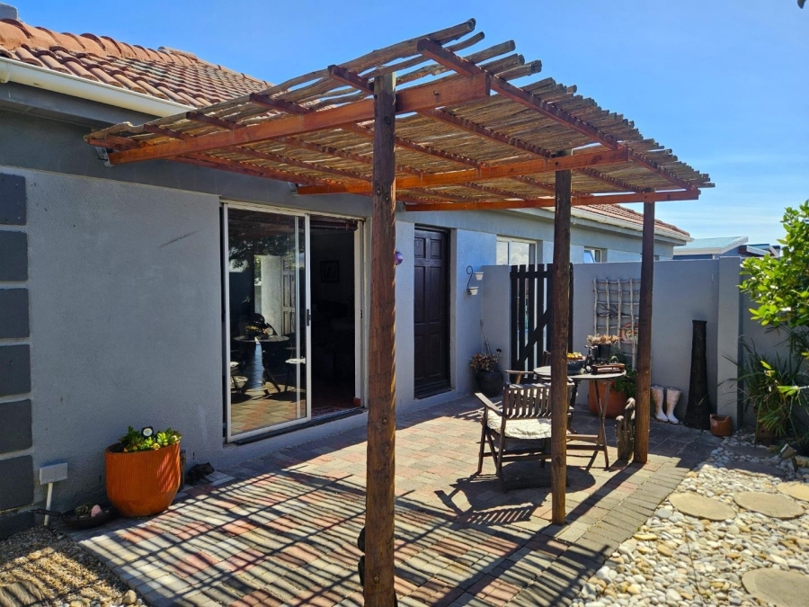 3 Bedroom Property for Sale in Pearly Beach Western Cape